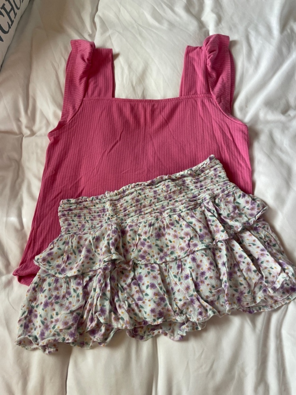 SET, Floral Ruffle Tiered Women’s Shorts/skirt  Lavender Multi including and top